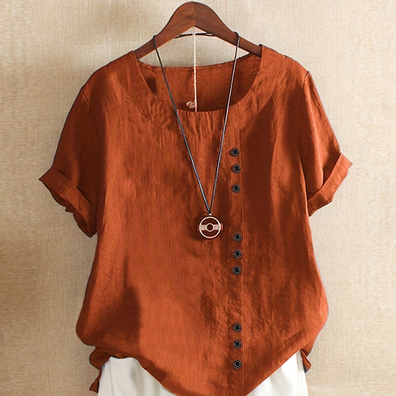 Plus o'lchamdagi ayollar uchun paxta keng bo'yinli qisqa qo'lli futbolka, bir rangda