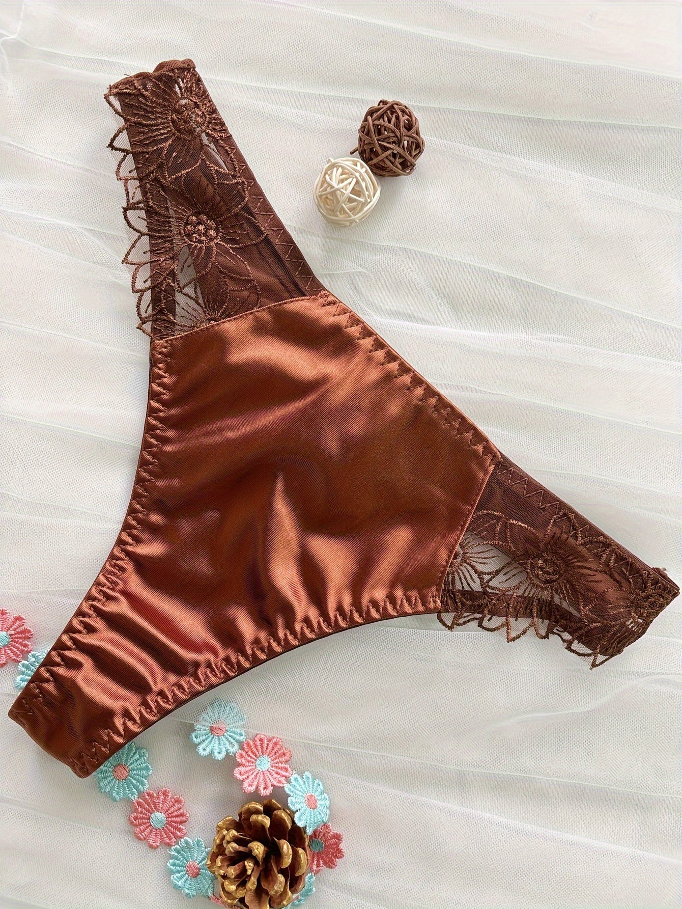 Women's Floral Embroidered Lingerie Set with Underwire Bra and Panty