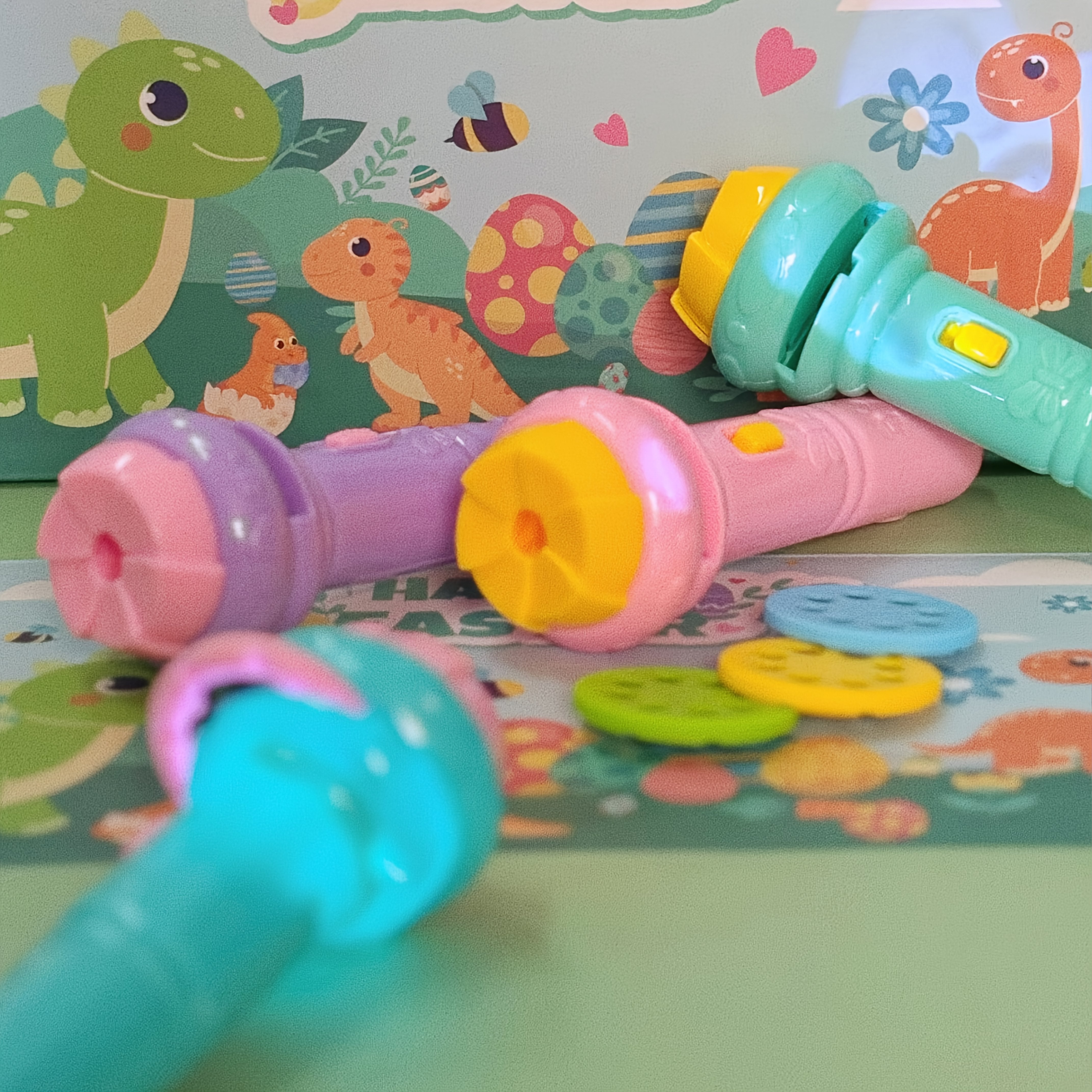 Educational Toy Projector Flashlight for Kids with 32 Dinosaur Animal Fruit Designs in Pink Purple Green Blue