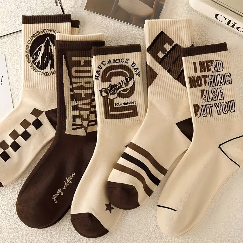 Men's Crew Socks 4 Pairs Retro Letter Pattern Breathable Knit Polyester Outdoor