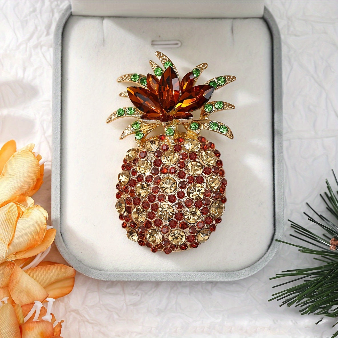 Crystal Pineapple Brooch with Rhinestones and High-End Design