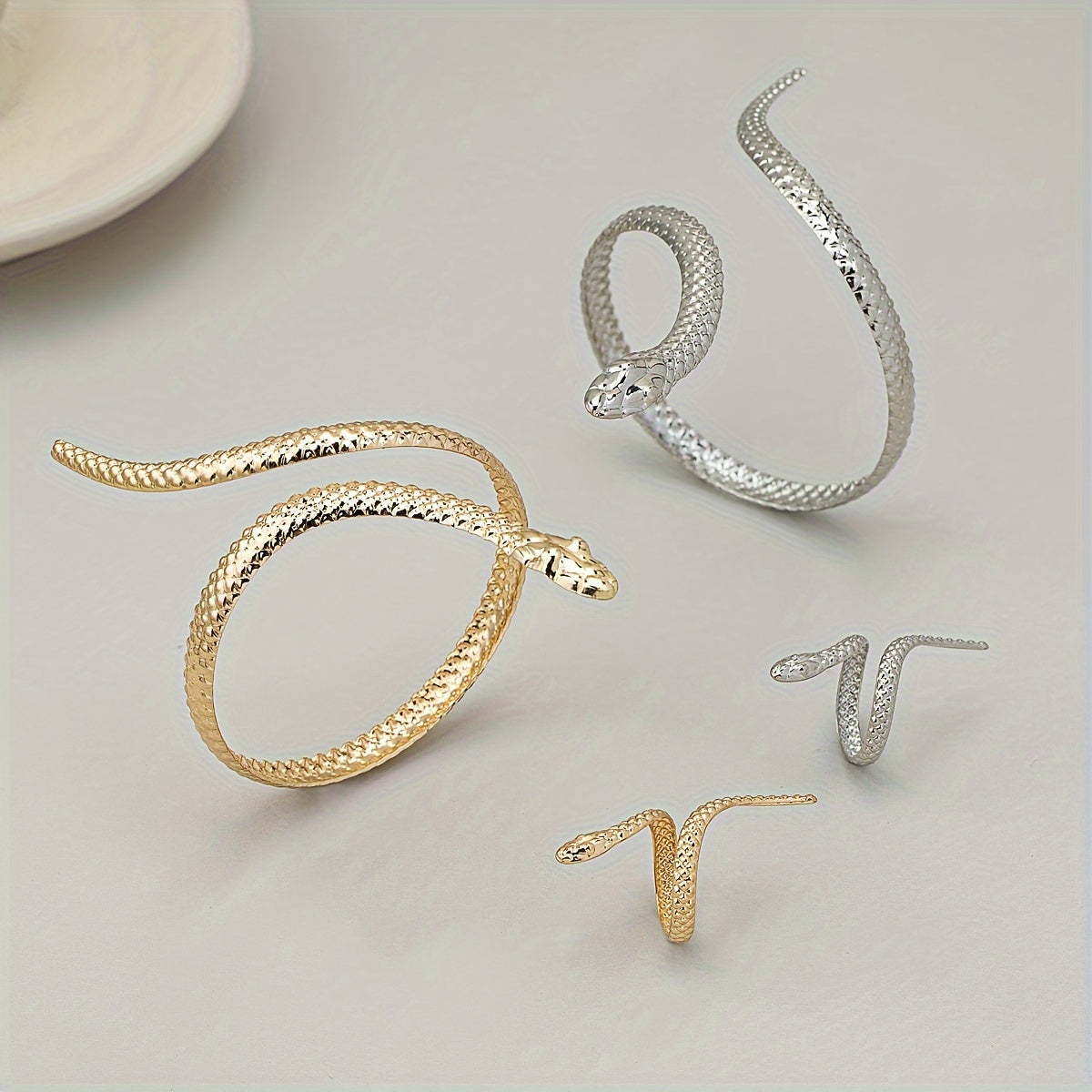 Retro Bohemian Snake-Shaped Ring and Bracelet Set Dark Trendy Jewelry Collection