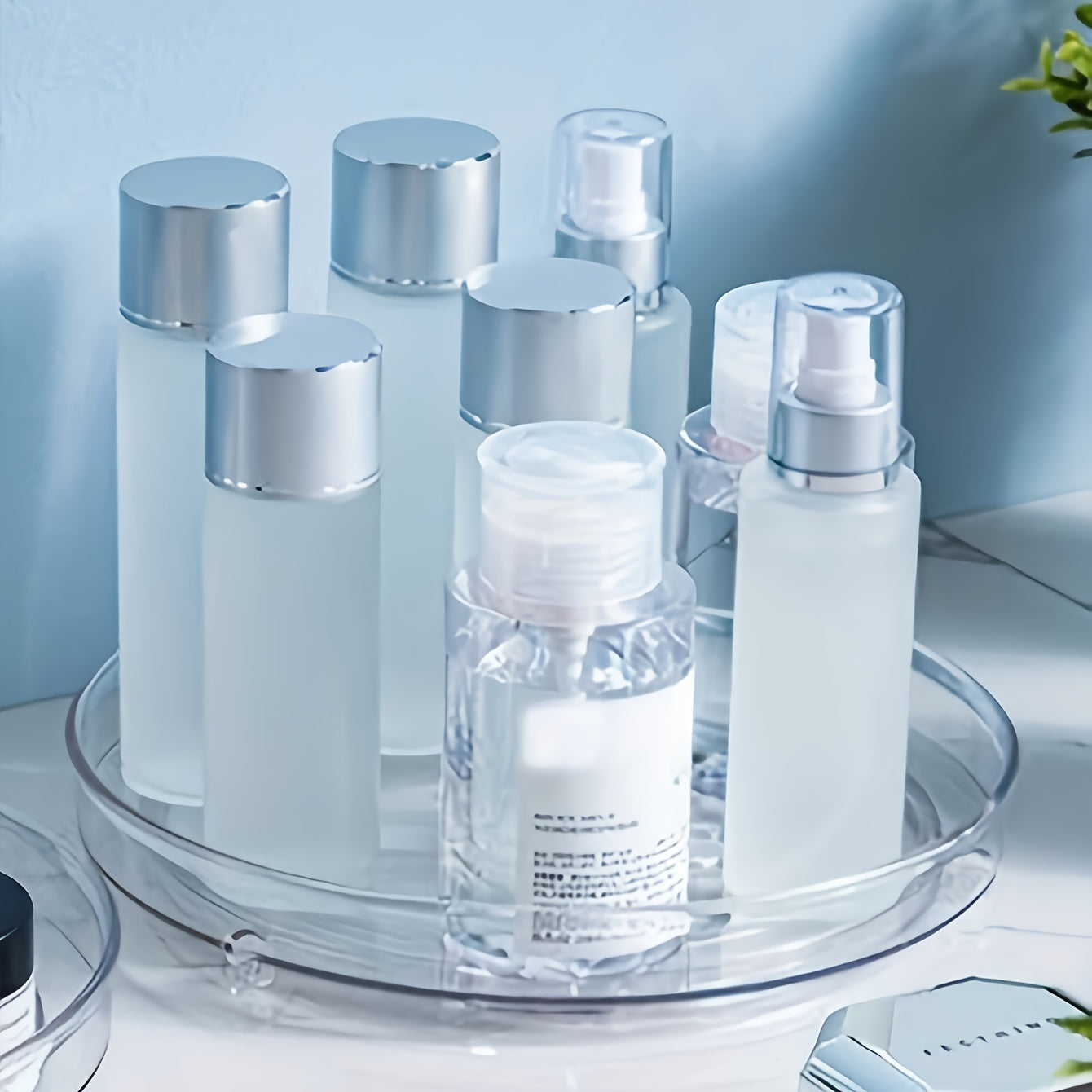 Clear Plastic Rotating Cosmetic Organizer Tray for Skincare and Perfumes