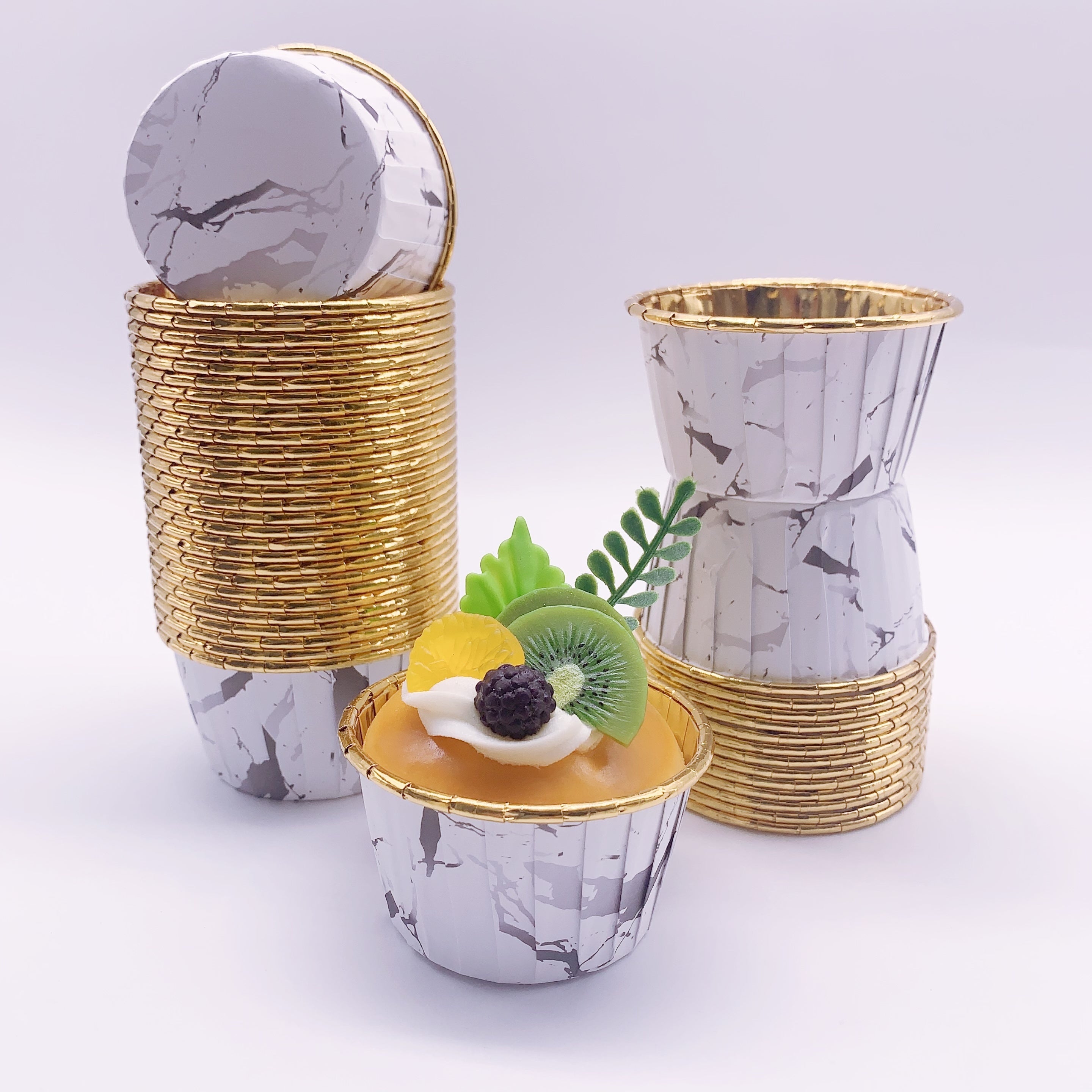 50 ta yaltiroq, bir foydalanish uchun mo'ljallangan kekchilik qobig'i, issiqlikka chidamli muffin pishirish asboblari