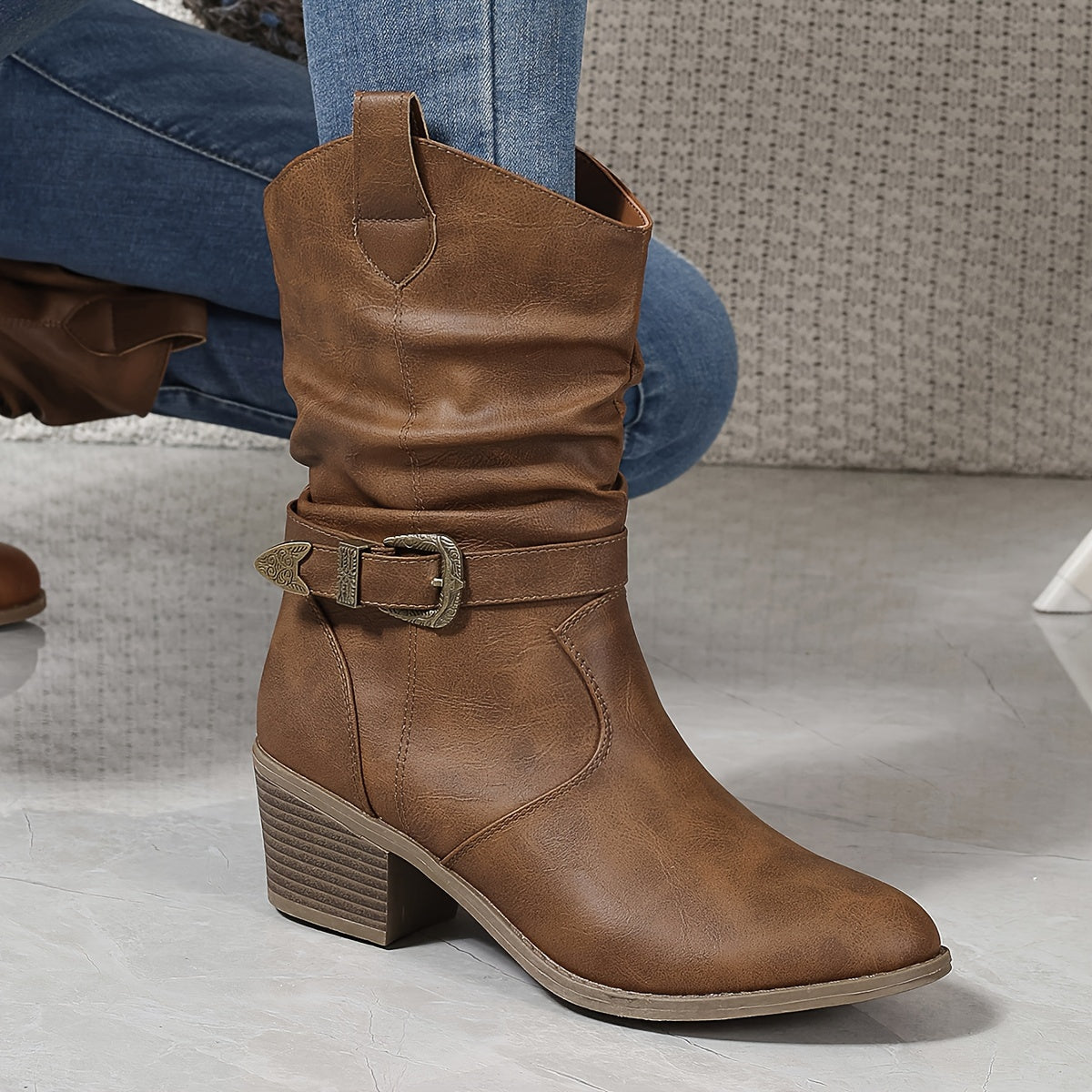 Women's Leather Round-Toe Chunky Heeled Riding Boots with Pleated Fasteners