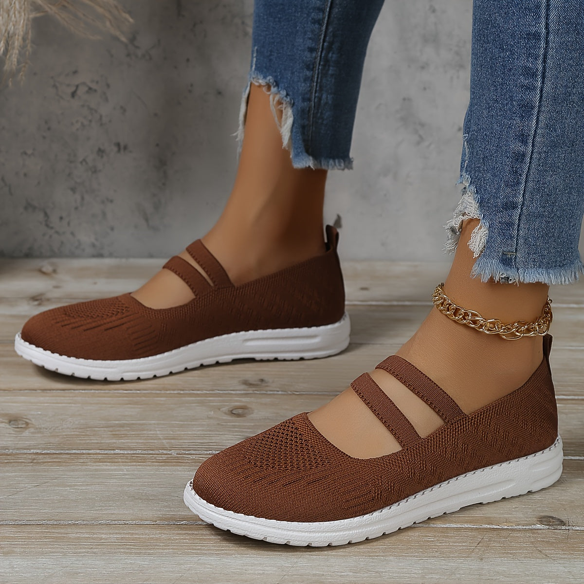 Women's Light Gray Slip-On Sneakers Breathable Knit Low-Top Elastic Ankle