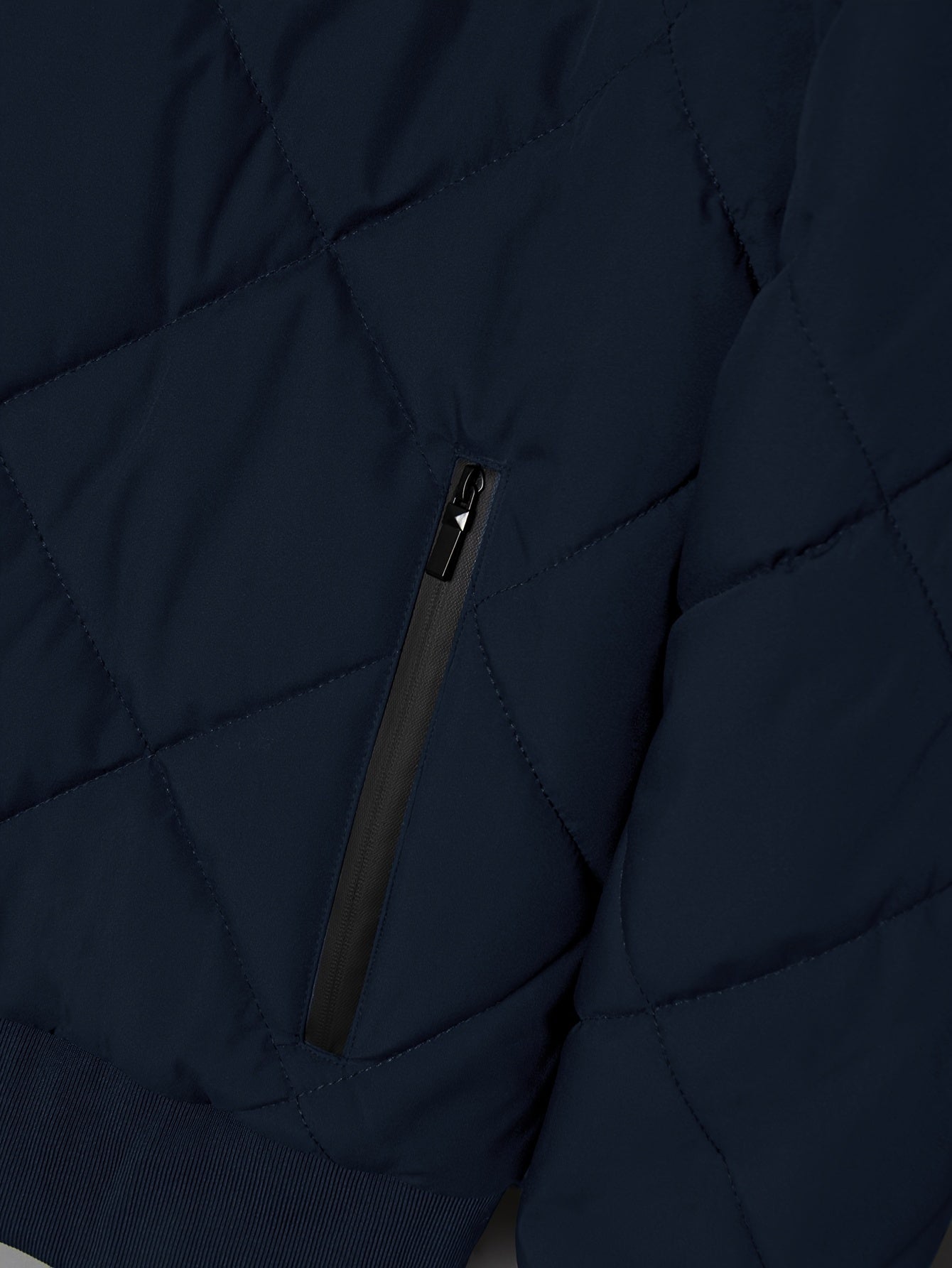 Men's Black Quilted Bomber Jacket with Zipper Closure Stand Collar for Fall Winter