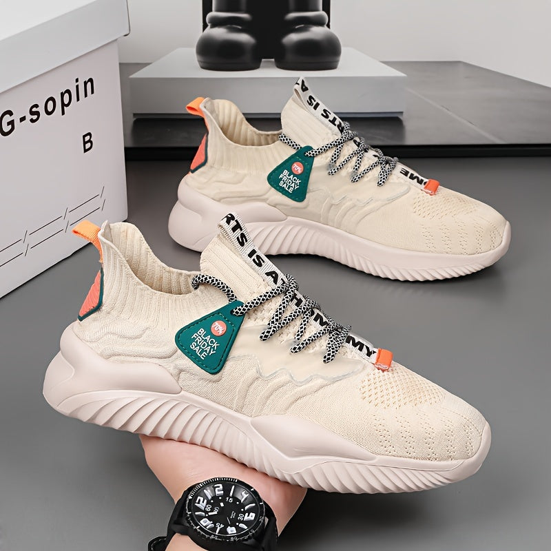 Barcha mavsumlar uchun nafas oladigan erkaklar yugurish poyabzallari, rangli blok dizayni va sirpanmas xususiyati bilan, ochiq havoda lager faoliyatlari uchun ideal.