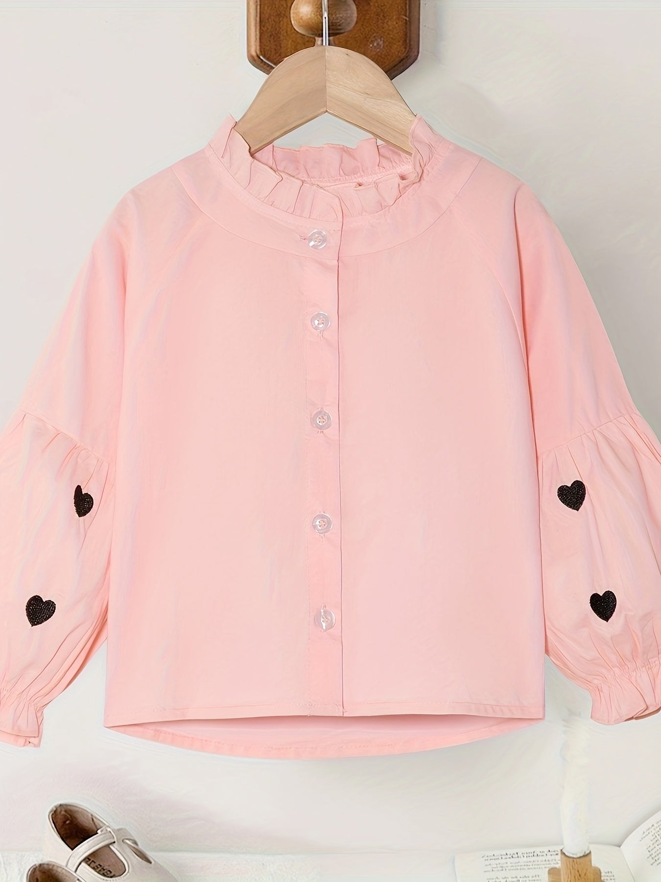 Длинная рубашка с сердечным узором и рюшей на воротнике для девочек
