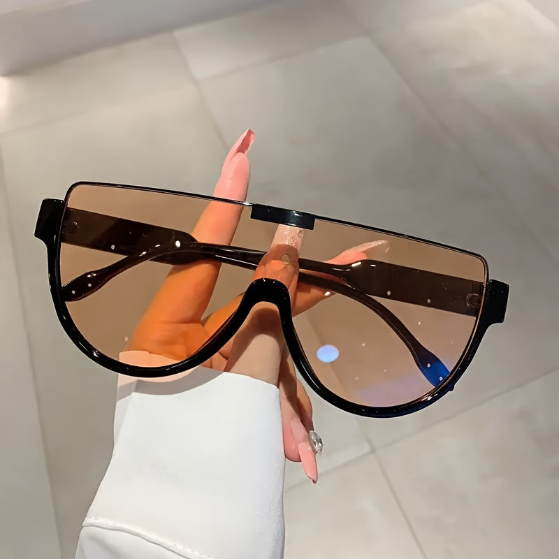 Katta o'lchamdagi ayollar uchun ko'zoynaklar, yarim ramkali polikarbonat ramka, qarshi yorituvchi linzalar, ko'cha uslubi va piyoda sayohat uchun