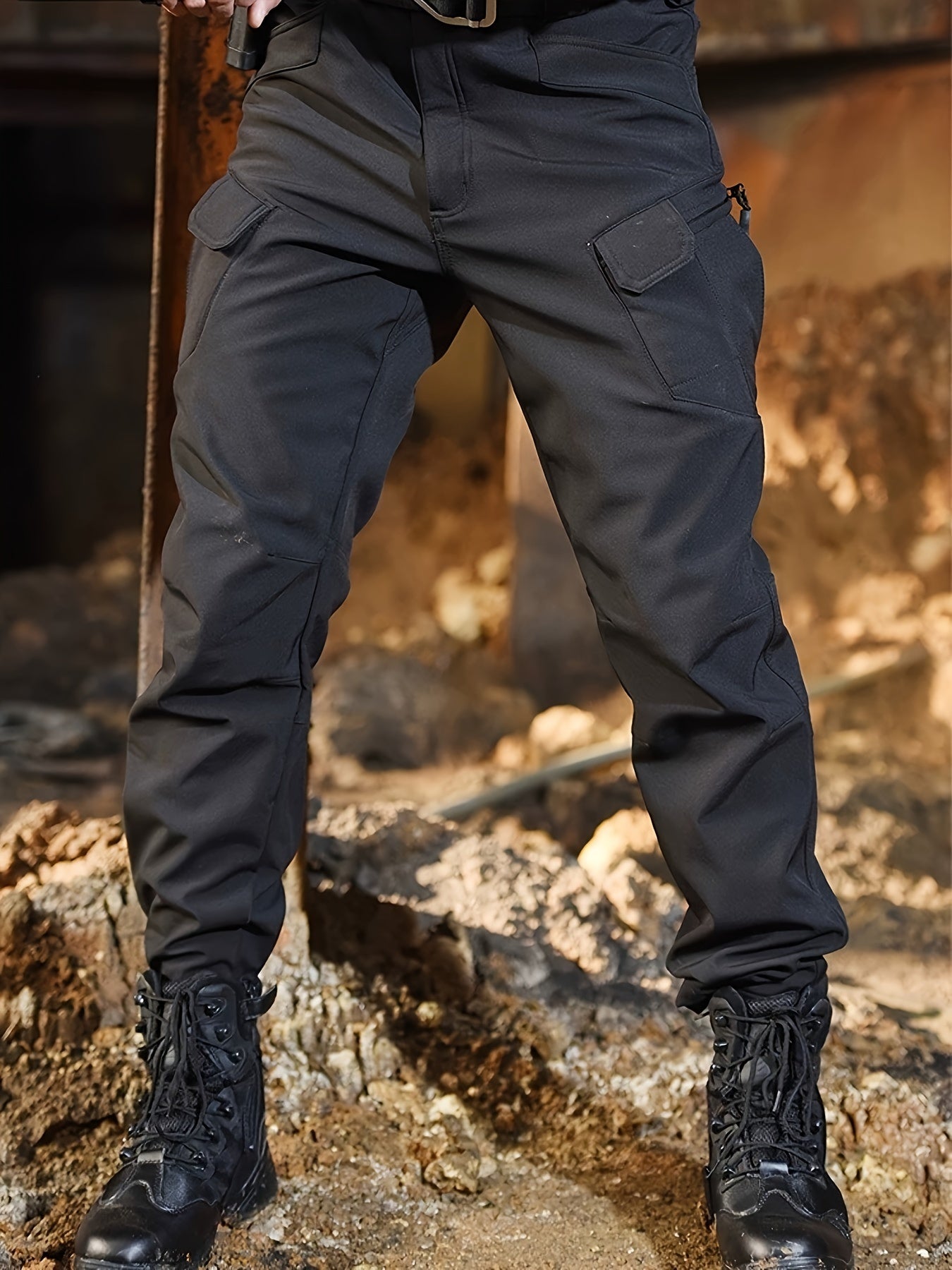 Men's Outdoor Work Pants with Pockets Soft Shell Fleece Lining Mid-Rise Fall Winter