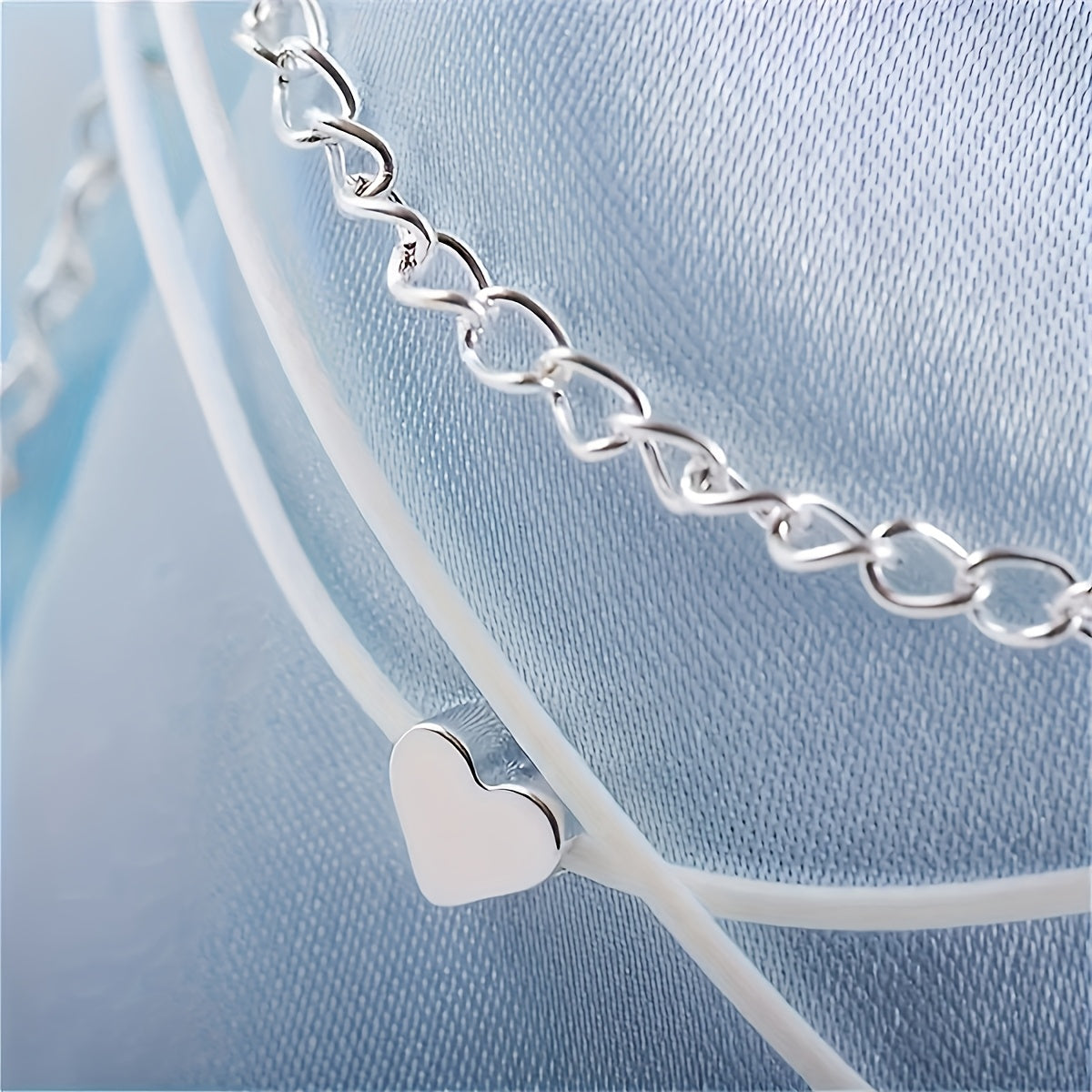Silvery Heart Anklet for Women Boho-Chic Beach and Everyday Jewelry