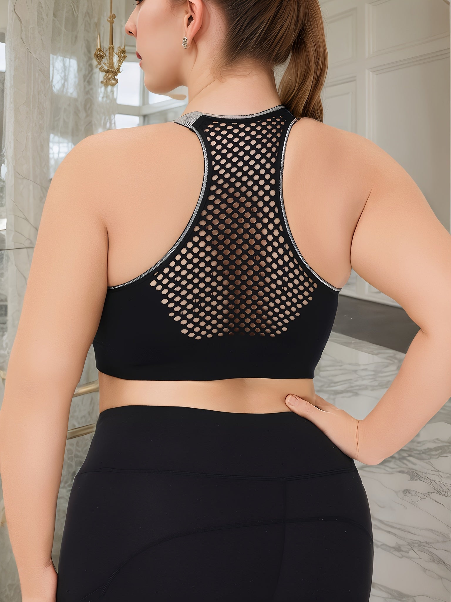 Plus Size Wire-Free Sports Bra Seamless Breathable Mesh Medium Support