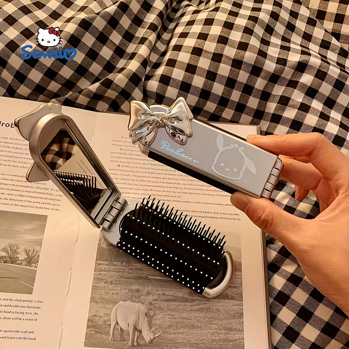 Portable Foldable Dual-Use Comb and Mirror Set for Girls Travel Back-to-School Gift
