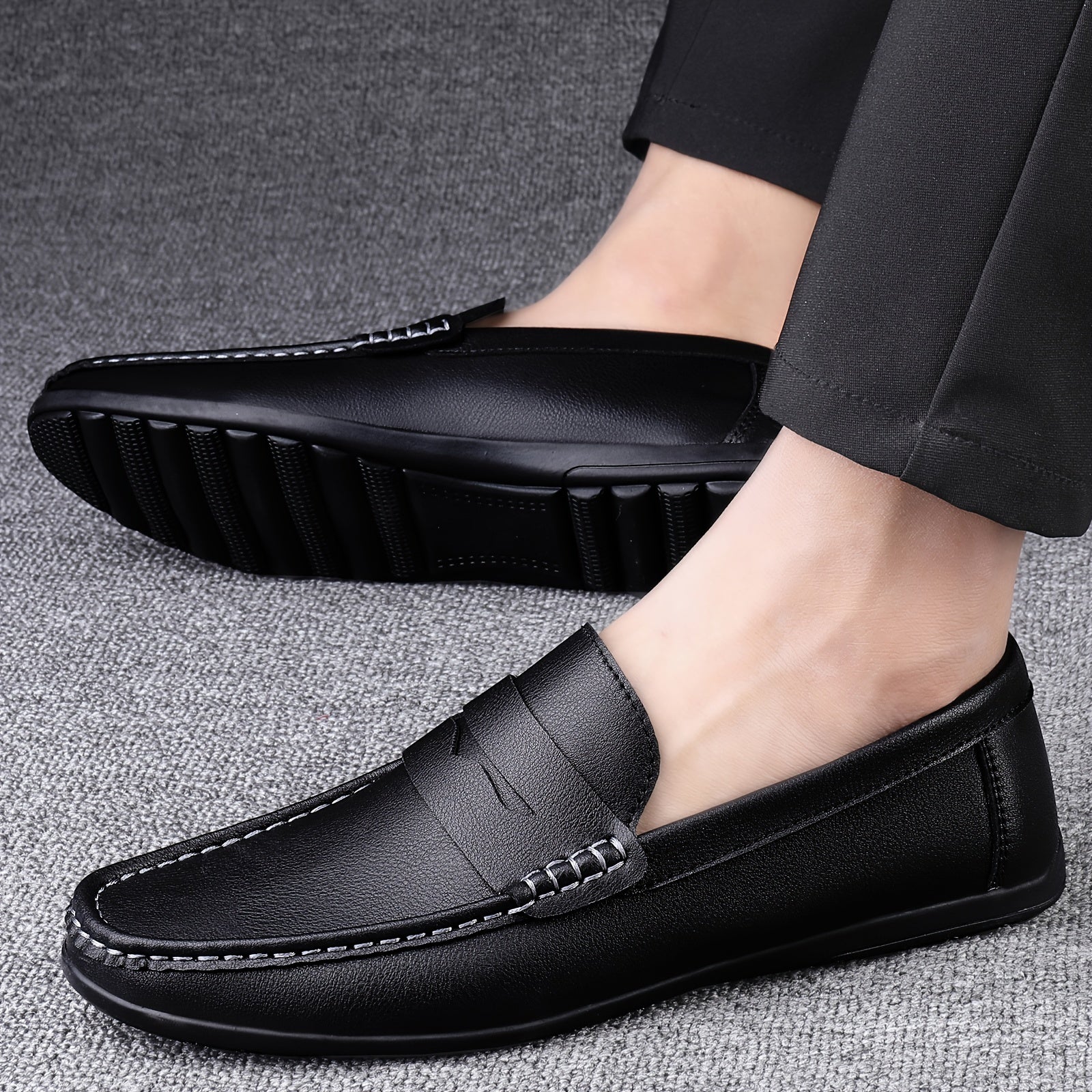 Men's Solid Casual Loafers Slip-On Flat Shoes for Outdoor Walking