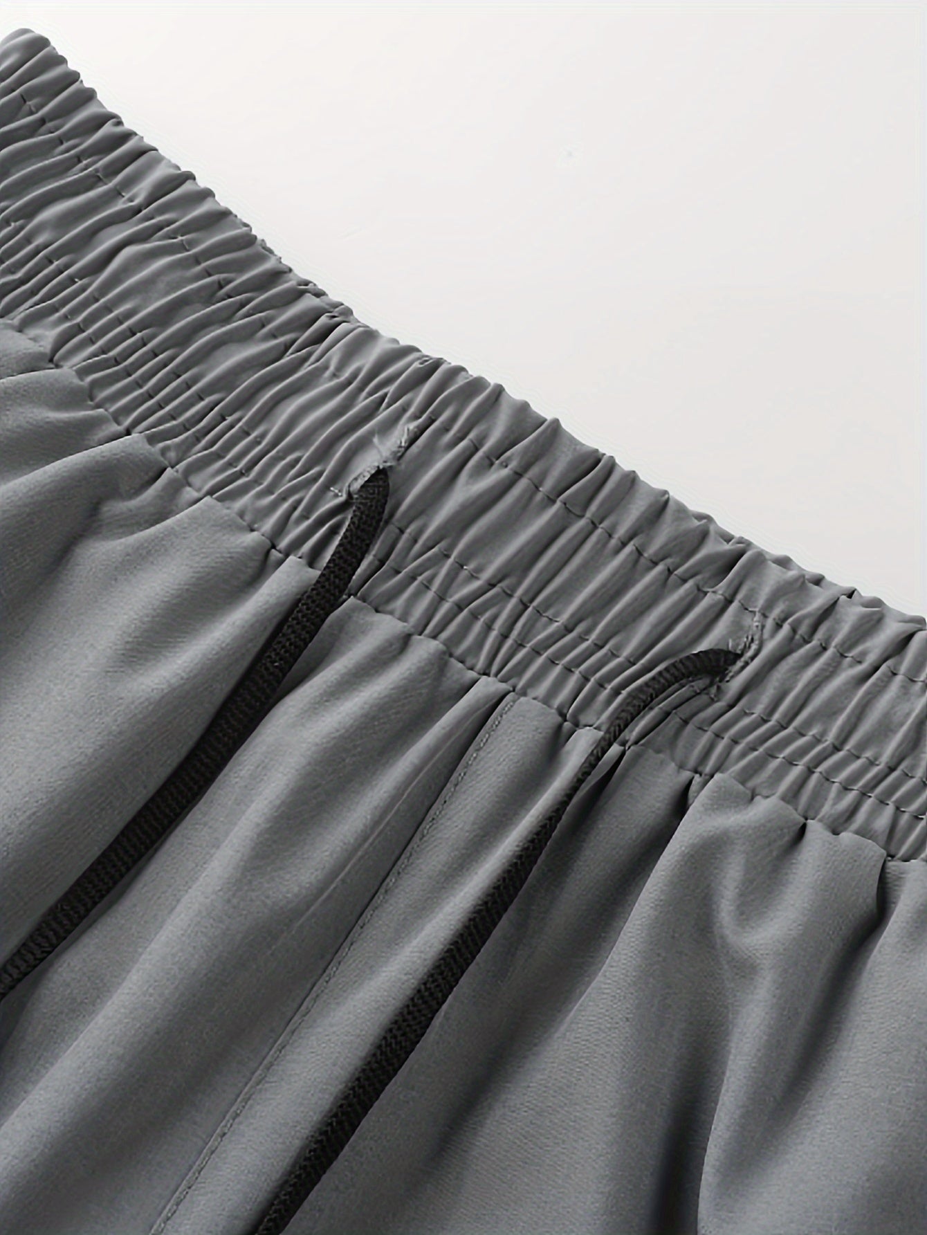 Men's Active Sports Shorts Quick-Dry Polyester Blend Regular Fit for Running Training