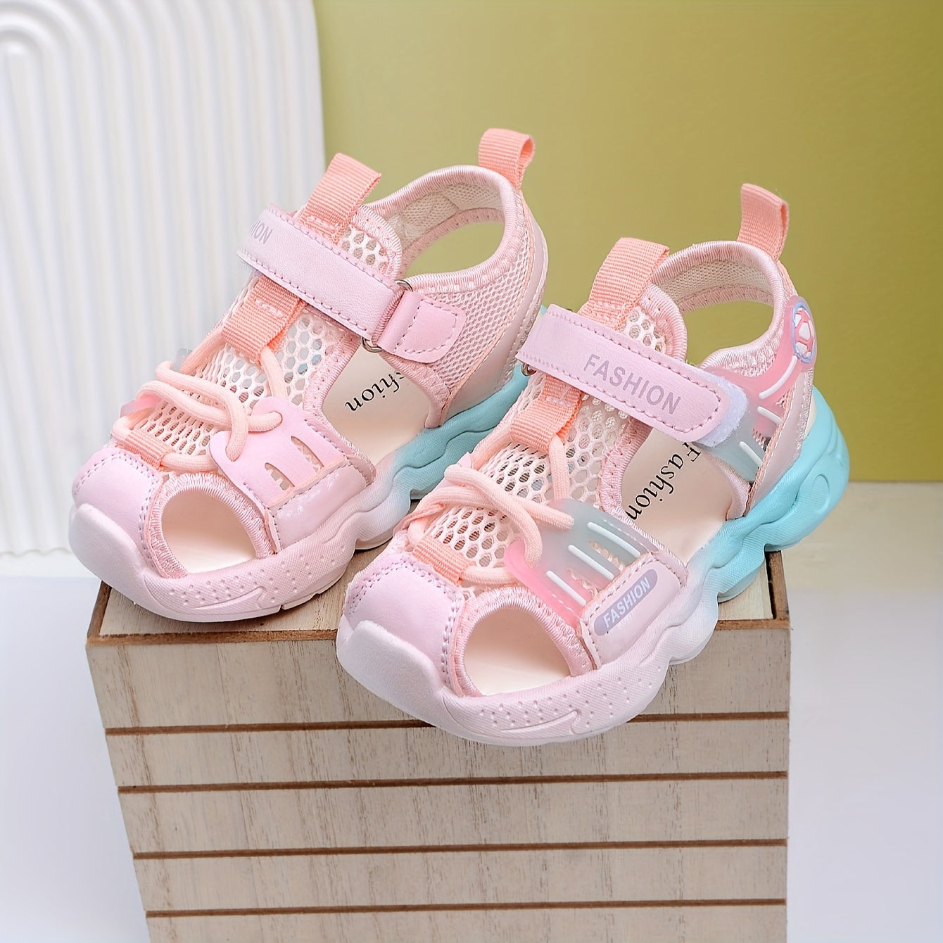 Kids Breathable Mesh Sandals with Secure Fastening for Summer