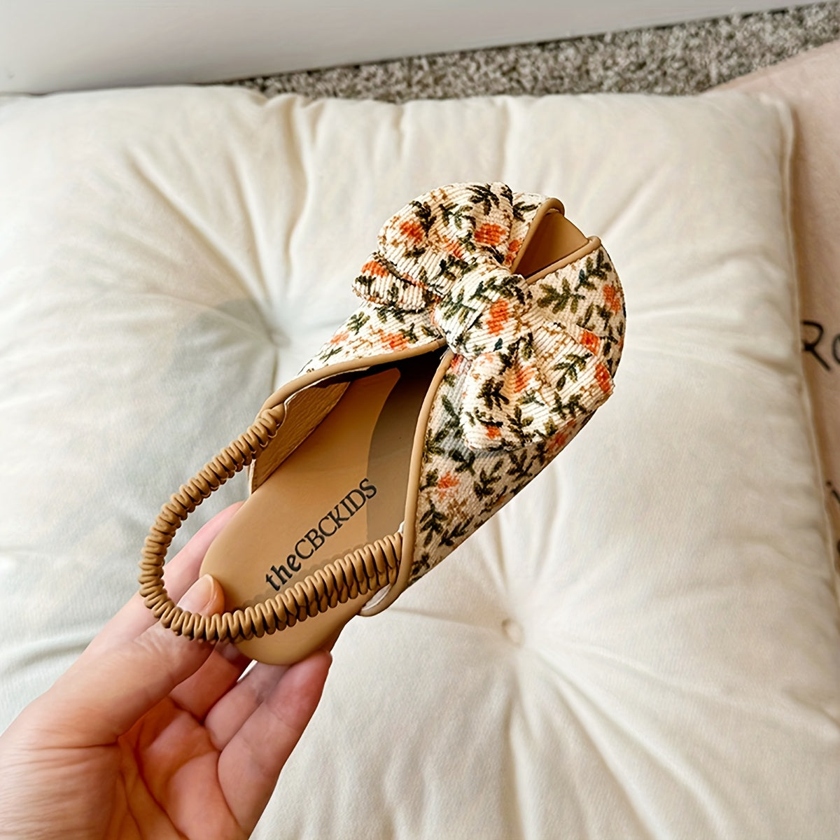 Детские сандалии с цветочным бантом, всесезонные, нескользящие, комфортные для свадеб, вечеринок, повседневной носки