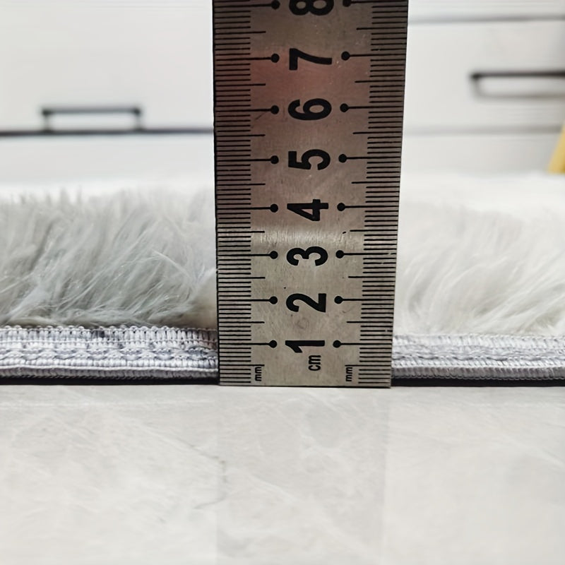 Alfombra de felpa gris claro para dormitorio y sala de estar, antideslizante