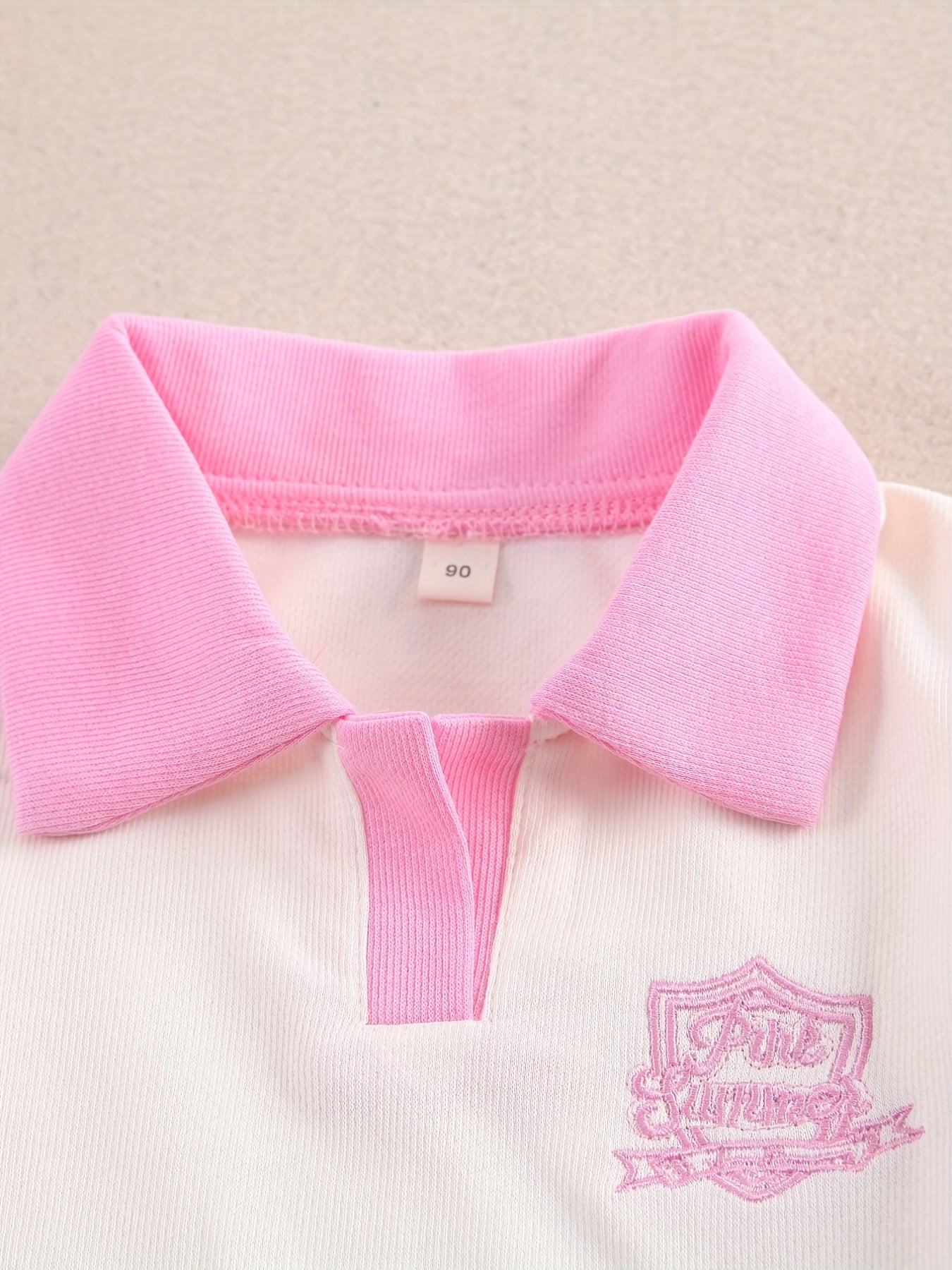 Girls Kids' Cotton College Style Turnover Collar T-Shirt Set with Fake Pockets and Badge Print