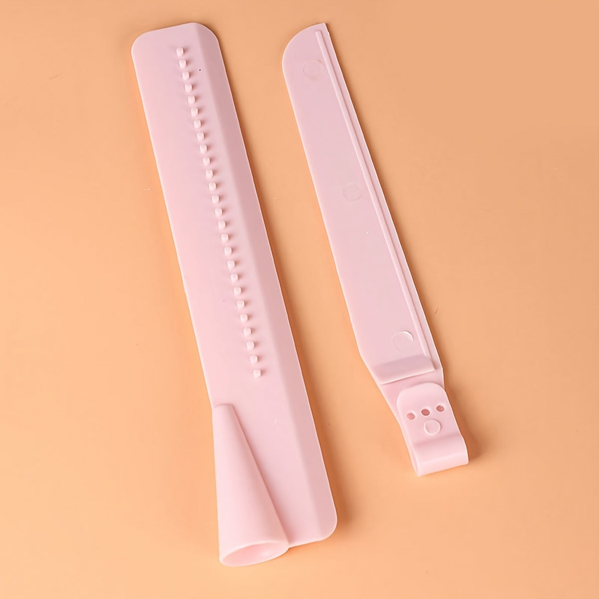 Adjustable Height Cake Icing Spatula and Plastic Cake Smoother for Fondant