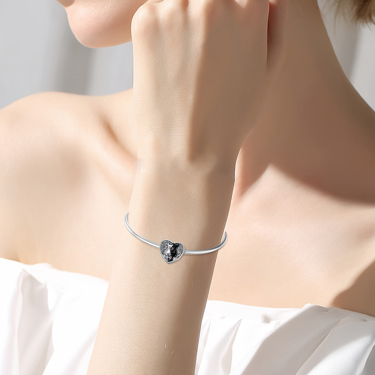 Серебряный шарм в виде сердца с изображением кота и фотобусиной, позолоченные украшения