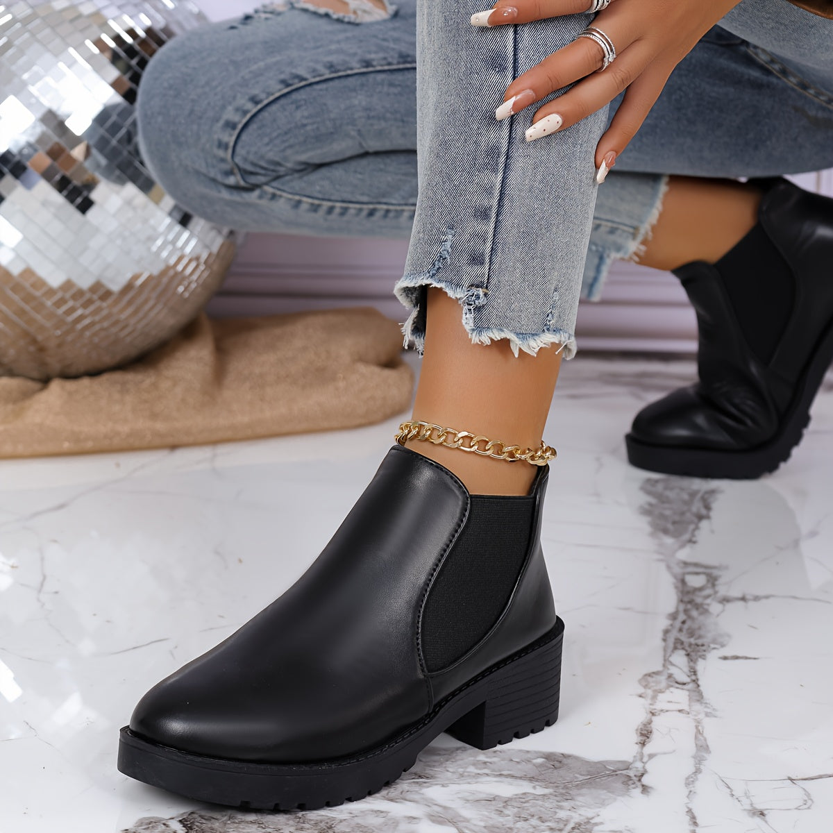 Женские ботинки-слипы на среднем каблуке черные с амортизирующей стелькой, всесезонные