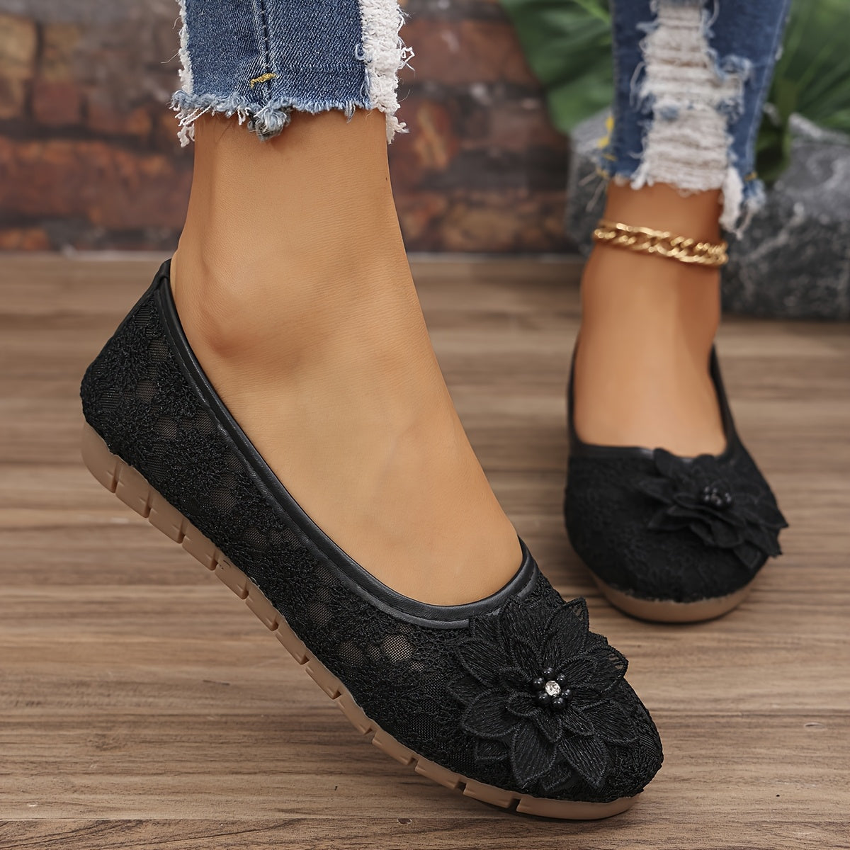 Women's Lace Ballet Flats Breathable Soft Sole Slip-On Shoes