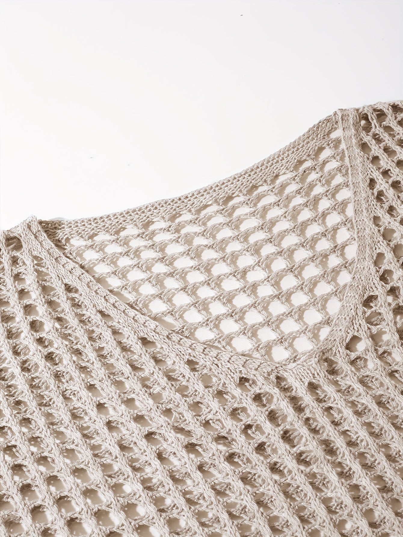 Plus Size V-Neck Knitted Top for Women Summer Solid Color Three-Quarter Sleeve