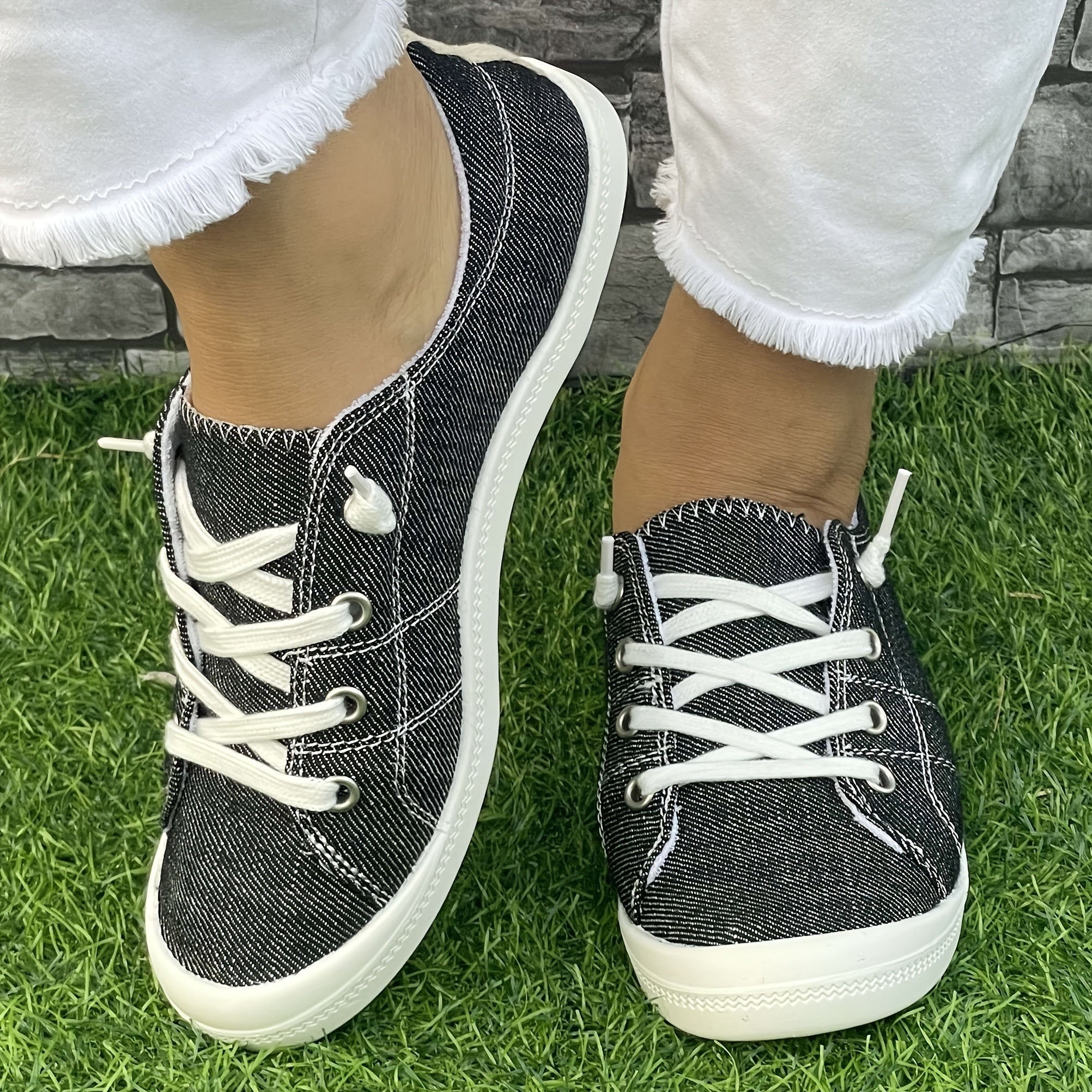 Women's Casual Solid Color Fabric Outdoor Work Shoes All-Season Lightweight