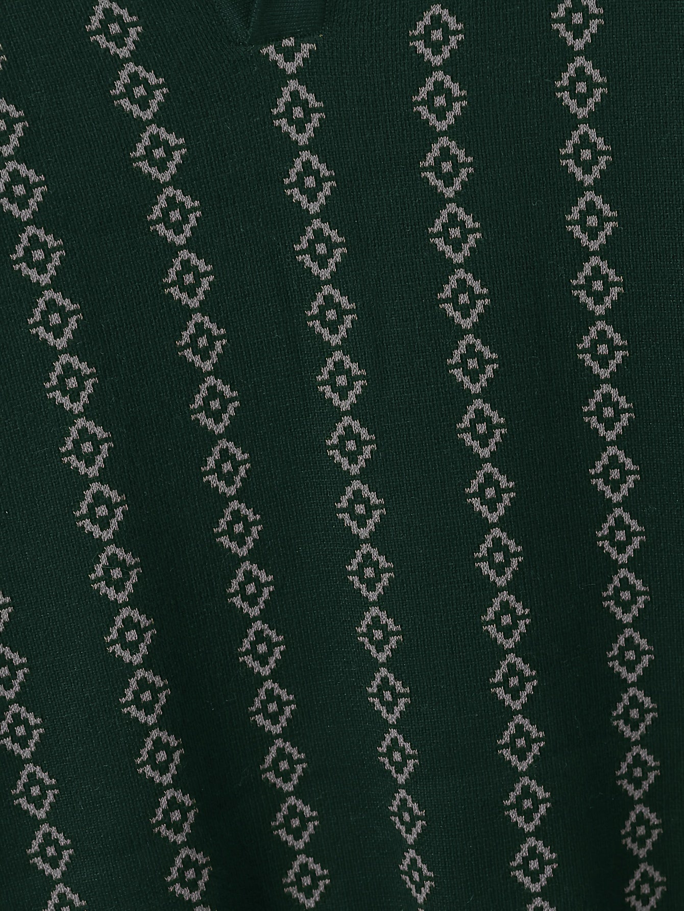 Men's Short Sleeve V-Neck Knit Sweater with Geometric Pattern for Fall Winter Casual