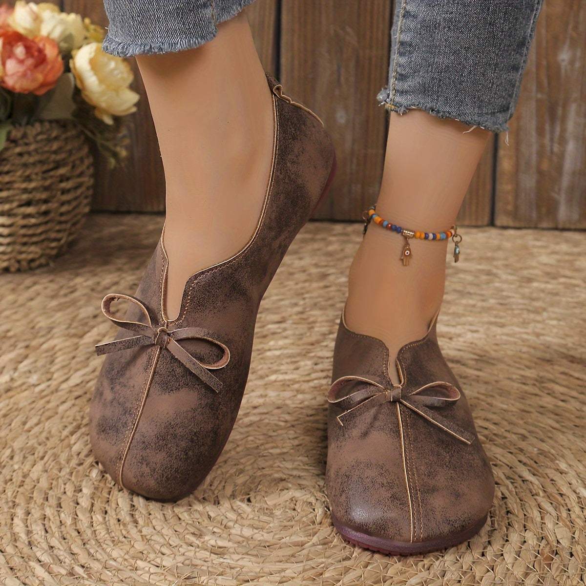 Women's Ballet Flats Solid Color Slip-On Shoes with Bow Accent