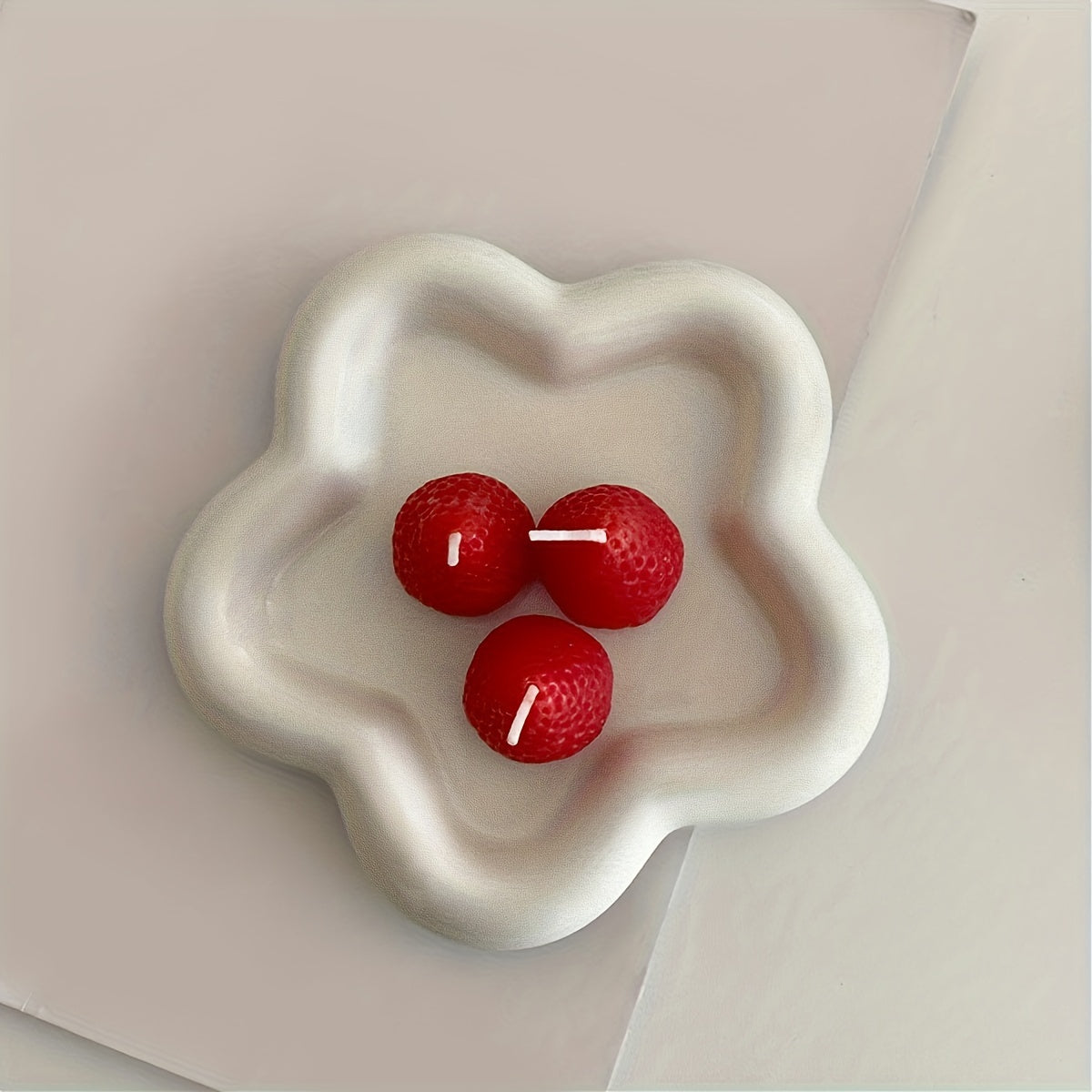 Flower-Shaped Jewelry Tray for Creative Storage 10.49cm