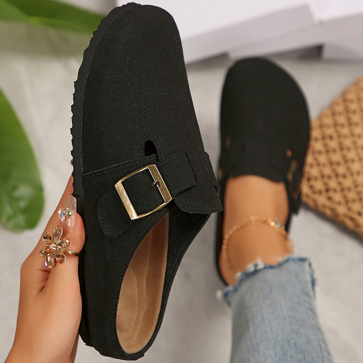 Women's Slip-On Round-Toe Flats Synthetic Upper Non-Slip Sole All-Season