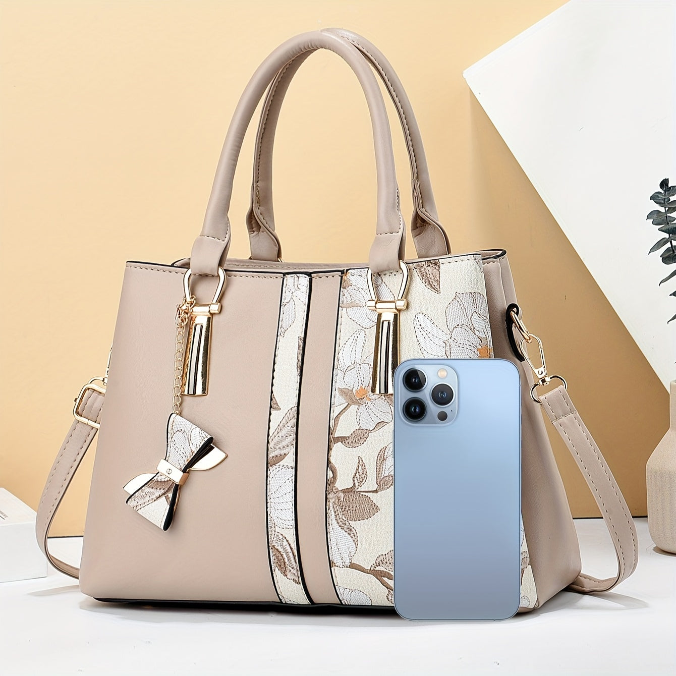 Стильная сумка-тоут с цветочным принтом для женщин с 3-слойным дизайном, карманами, застежкой на молнии и прочным PU-материалом в цветах хаки, кремовом, зеленом, синем, черном.