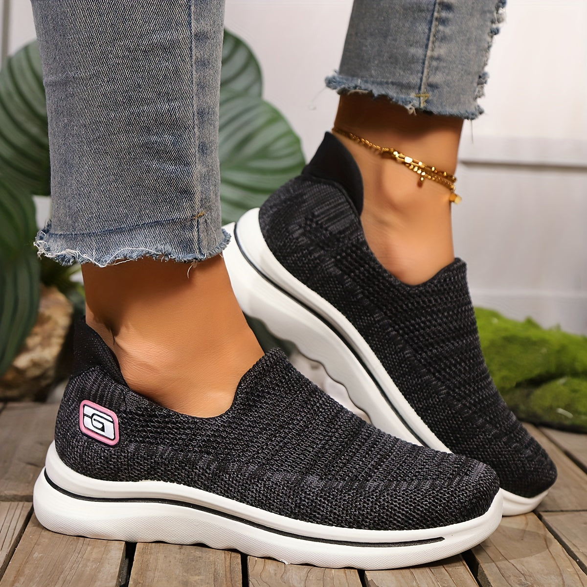 Women's Casual Slip-On Sneakers Lightweight Breathable Low-Top Shoes