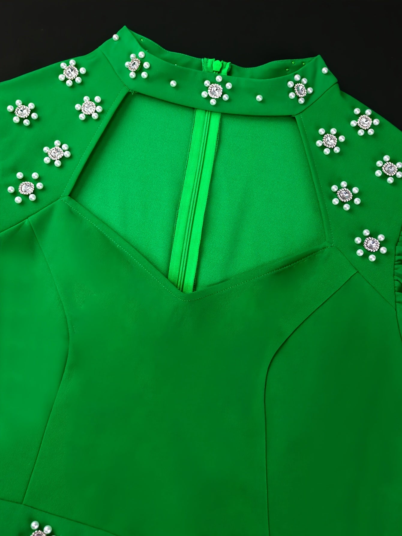 Plus Size Women's Beaded Long Sleeve Mermaid Evening Gown V-Neck Banquet Dress