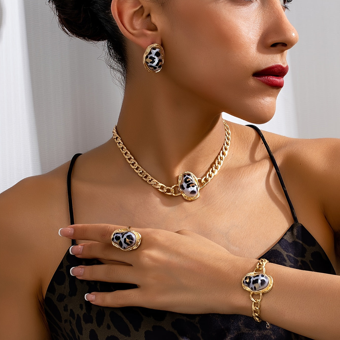 Women's Jewelry Set with Faux Pearl Pendant Necklace Bracelet Earrings Casual Style