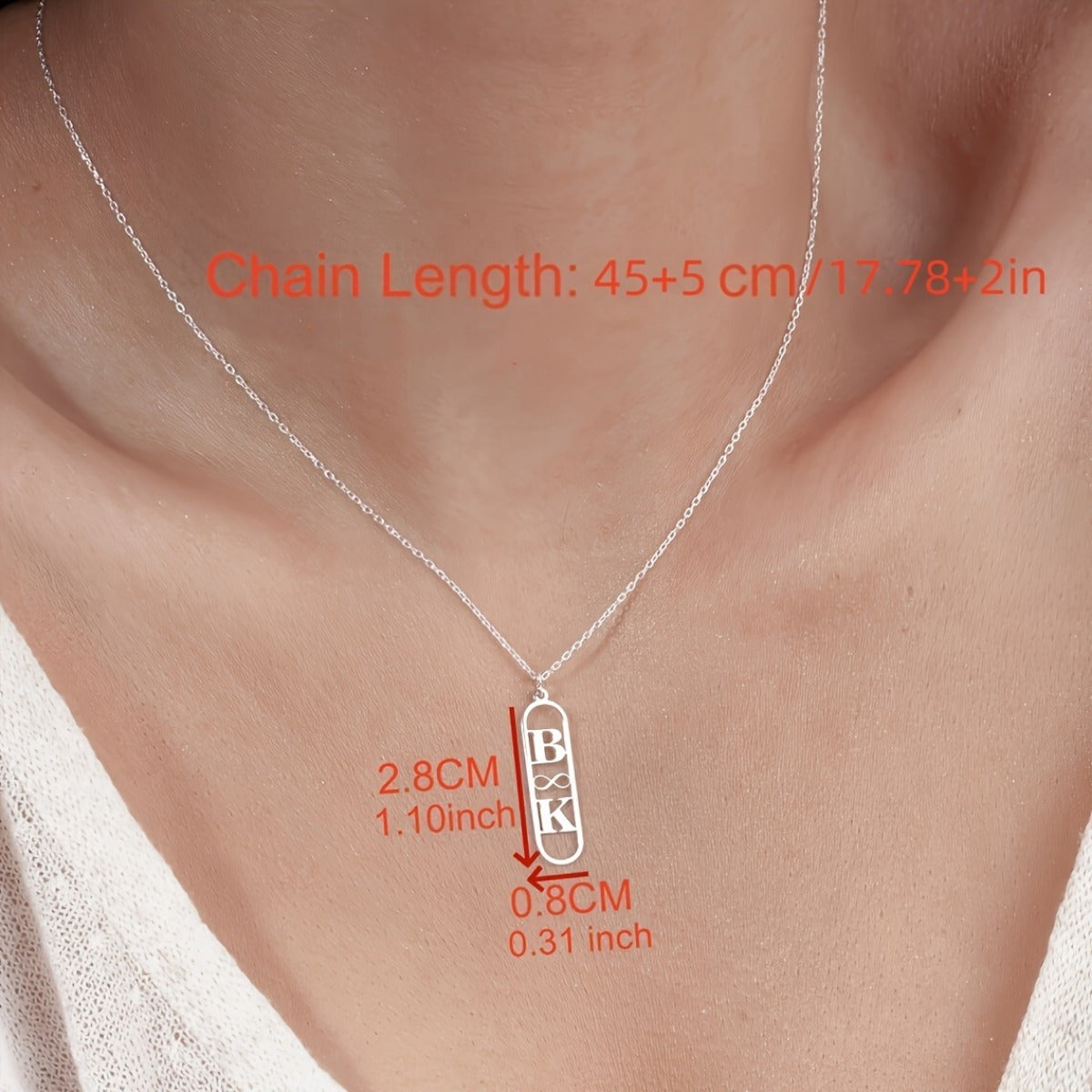 Chiroyli zanglamas po'latdan yasalgan cheksiz marjon, maxsus bosh harflar bilan o'yilgan - zamonaviy ism plitkasi, ayollar uchun ideal sovg'a, 18K oltin qoplama, har qanday holat uchun mos, har kuni va maxsus tadbirlar uchun.