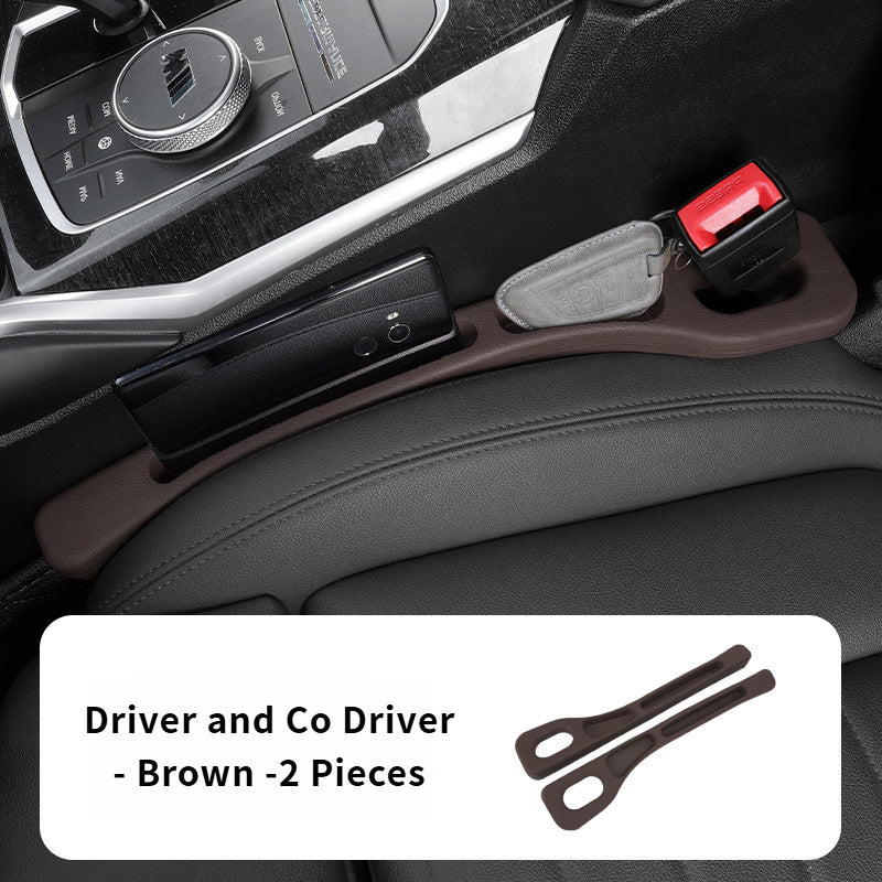 2 ta avtomobil o'rindig'i bo'shlig'ini saqlash uchun qopqoqsiz, suv o'tkazmaydigan ichki tashkilotchi