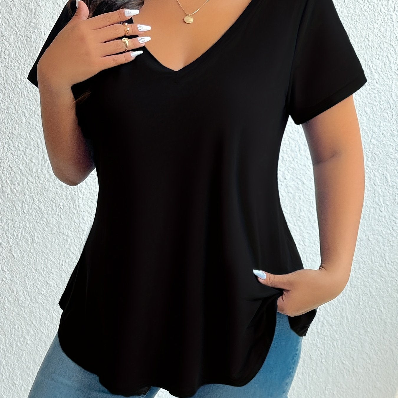 Plus Size Black V-Neck T-Shirt for Women Polyester Elastane Summer Casual