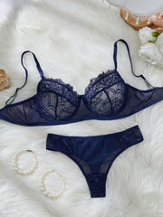 Conjunto de ropa interior de bralette y braguita de encaje azul marino para mujer