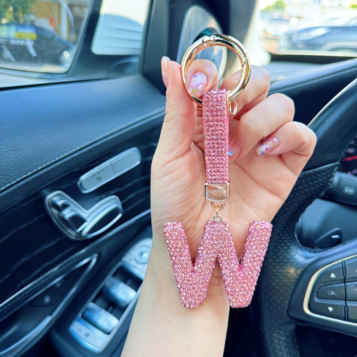 Llavero personalizado con inicial rosa, colgante de aleación con rhinestones para mujeres