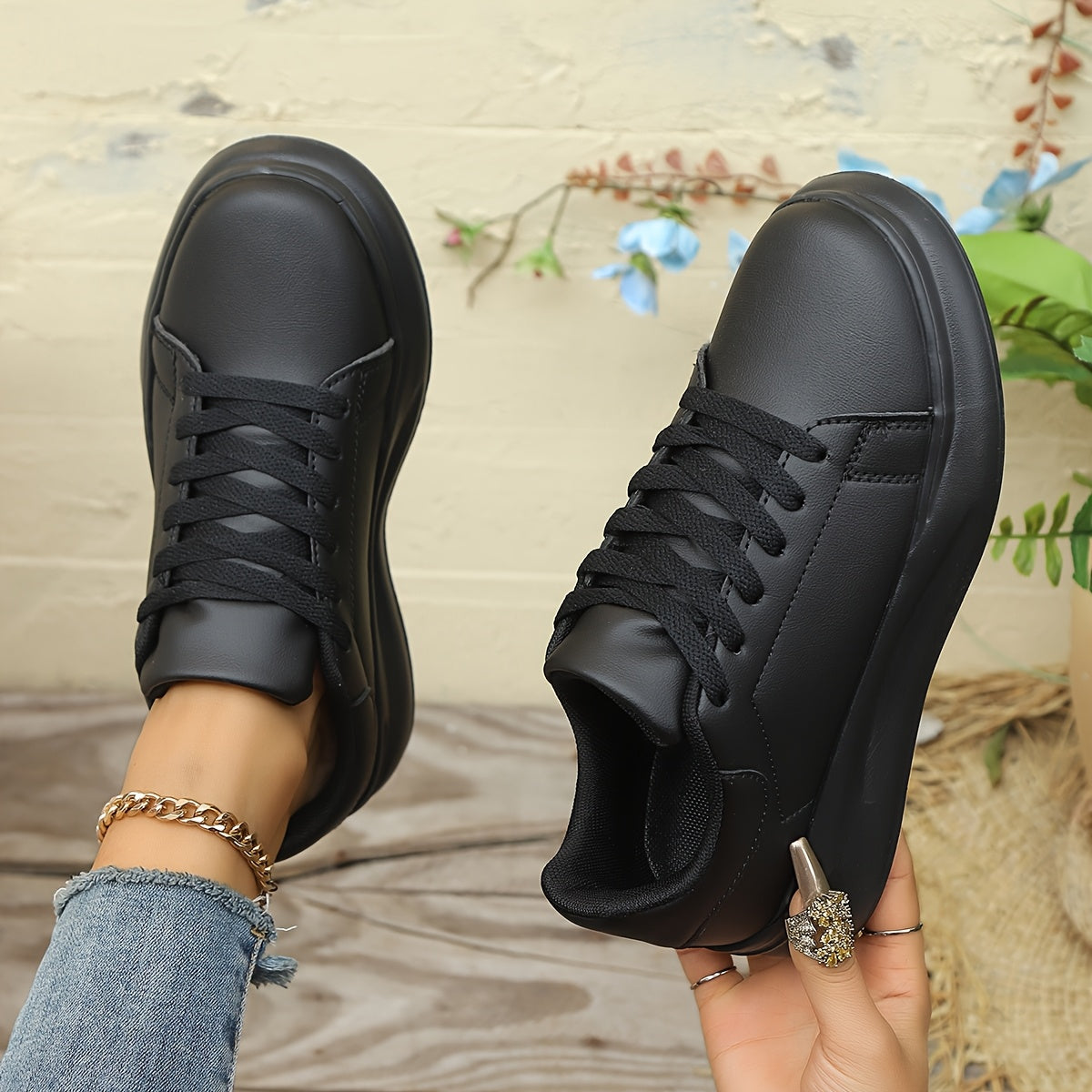 Unisex Walking Shoes Leather Sport Sneakers with Thick Sole and EVA Insole