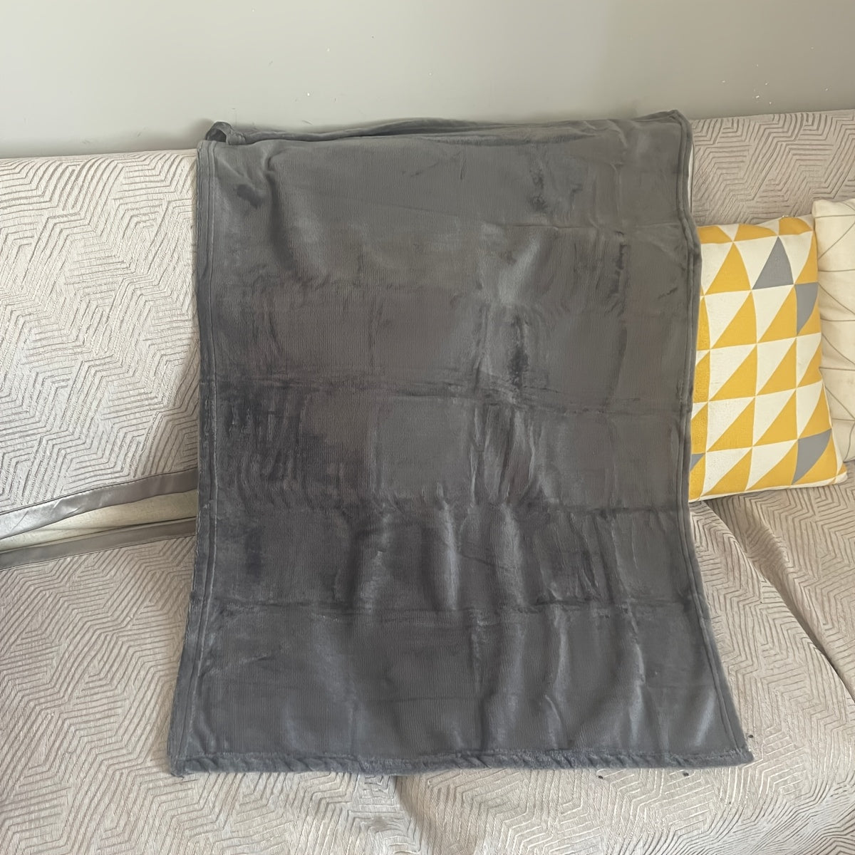 Solid Color Fleece Blanket in the New Blanket Series