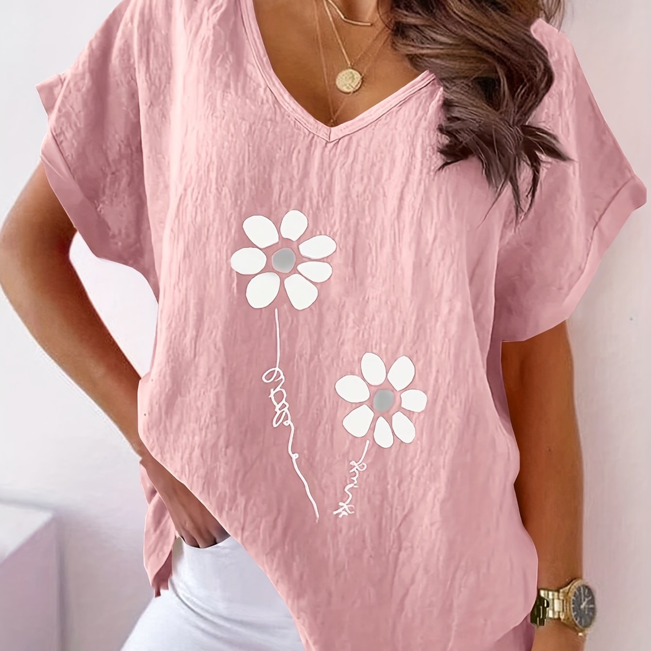 Camiseta de manga corta con escote en V y estampado para mujer talla grande