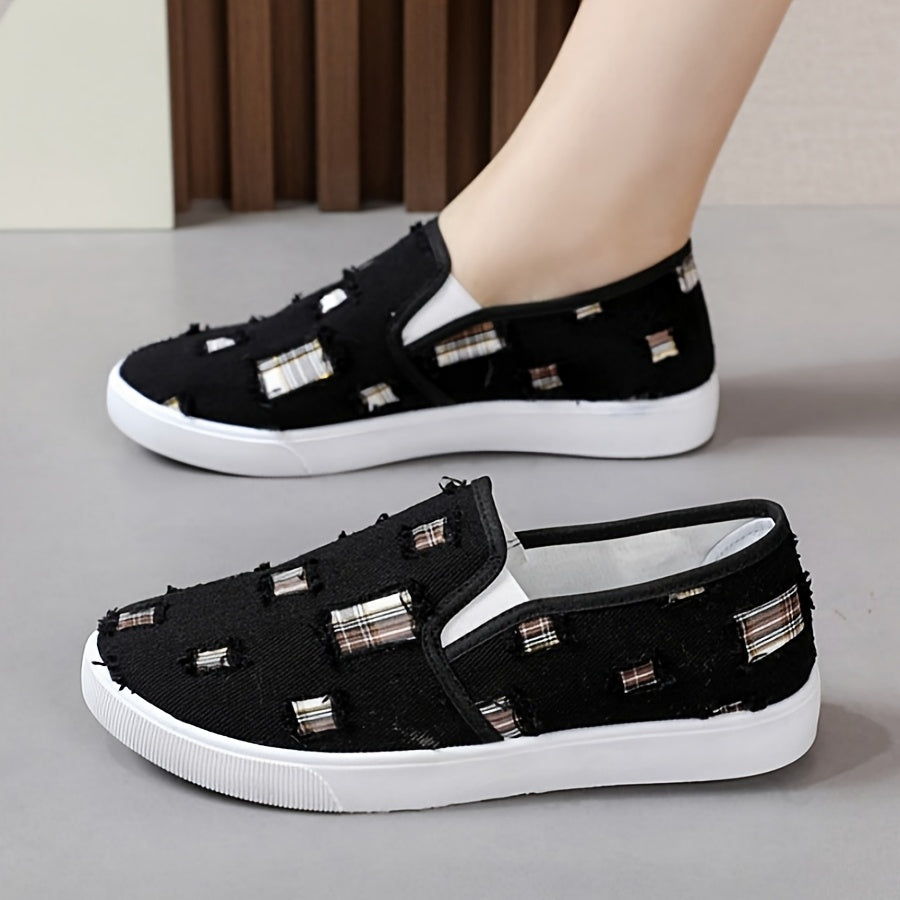 Women's Breathable Slip-On Sneakers, White Casual Shoes with Checkered Pattern