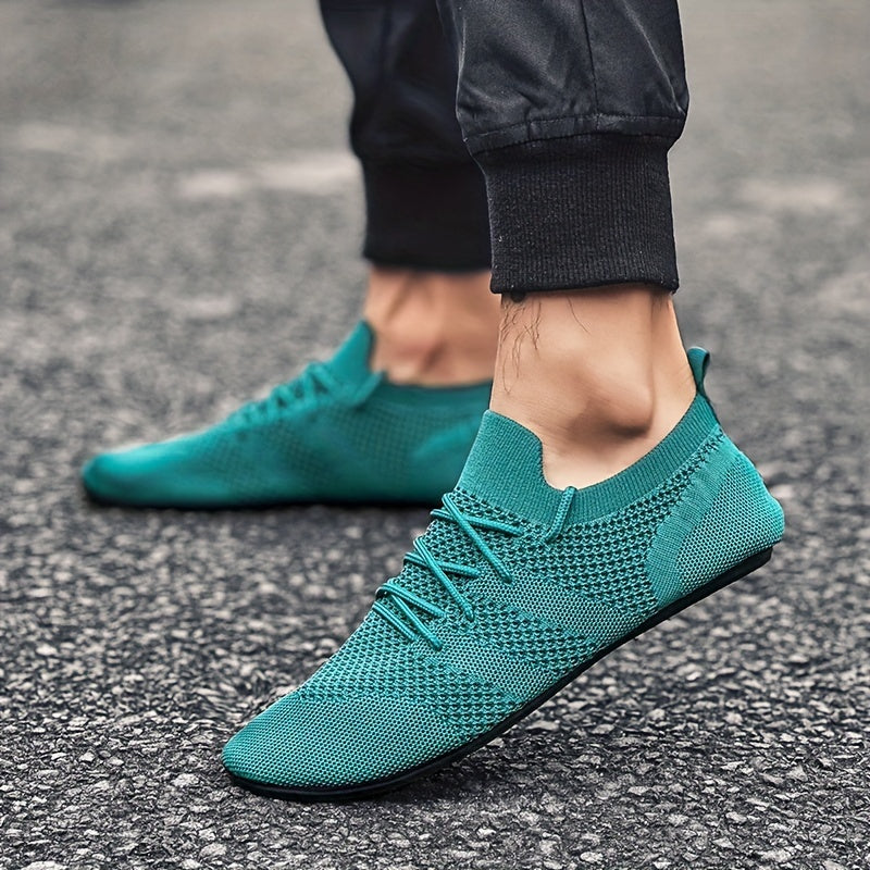 Erkaklar uchun qulay yurish poyabzallari, bir rangli to'qilgan dizayn, nafas oladigan mato, sirpanmaydigan kauchuk taglik va tashqi faoliyatlar uchun mustahkam yumshoq taglik.