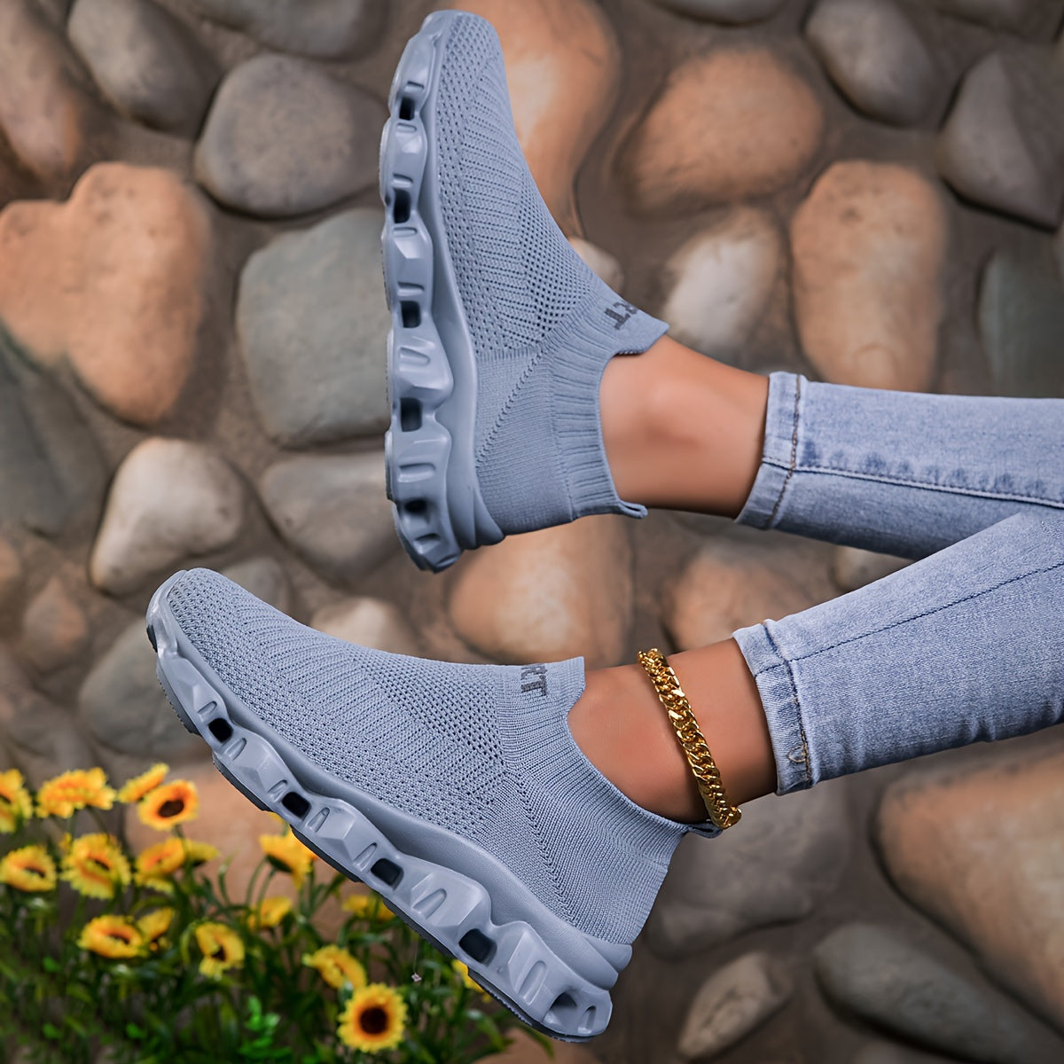 Women's Breathable Knitted Fabric Slip-On Sneakers Casual Athletic Shoes