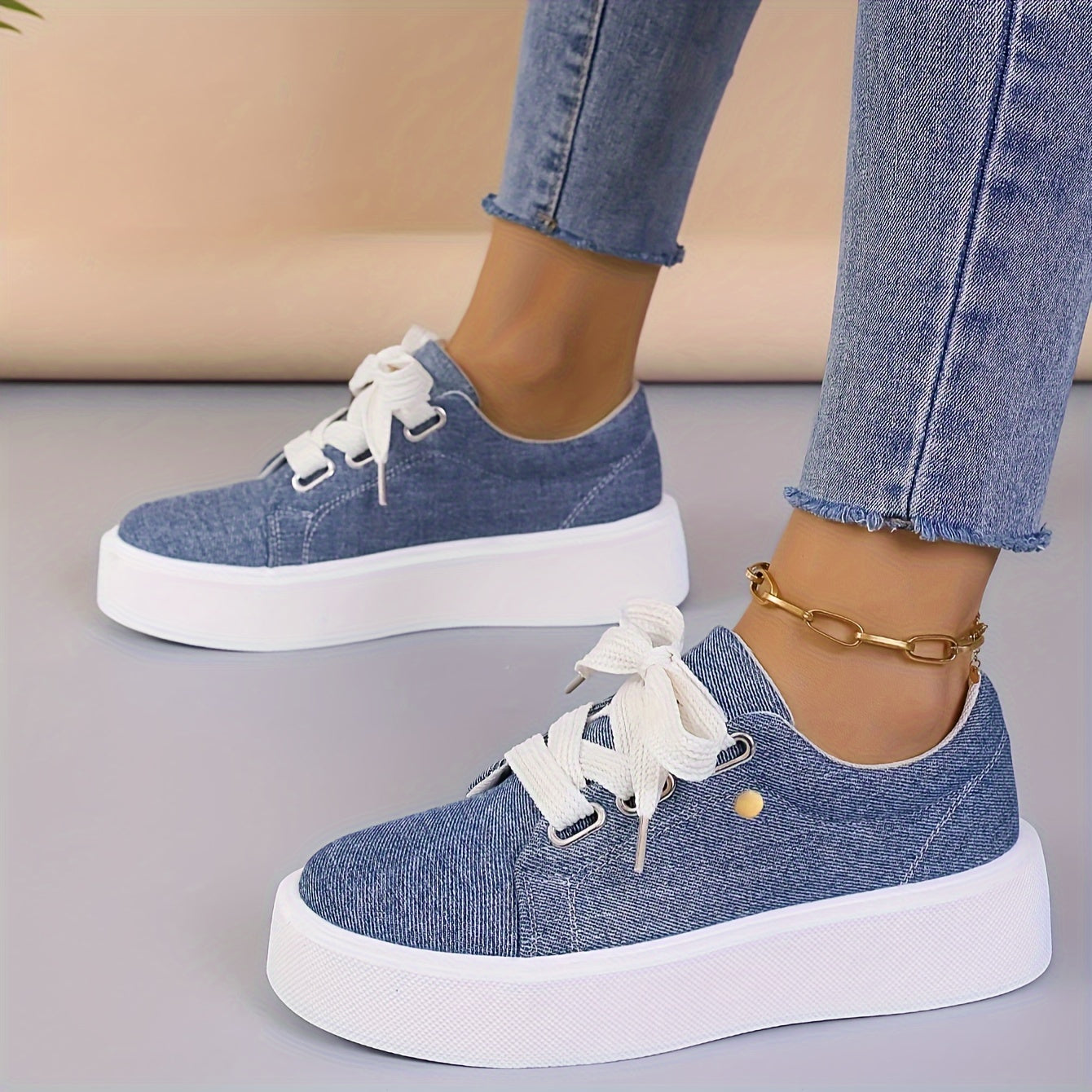 Women's Casual Sneakers Solid Color Lace Up Low Top Fabric Rubber Sole Plus Size
